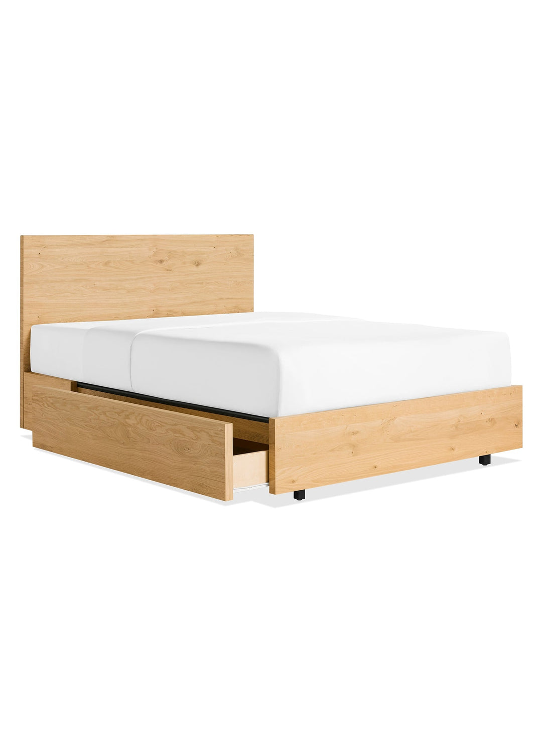 Design épuré et praticité définissent le lit Homecoming de Blu Dot. Chene