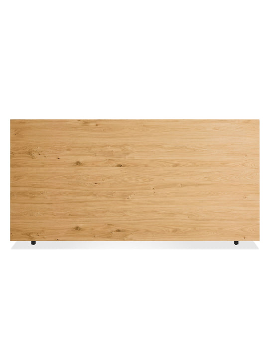 Élégant et fonctionnel, le lit Homecoming de Blu Dot optimise vos espaces. Naturel.