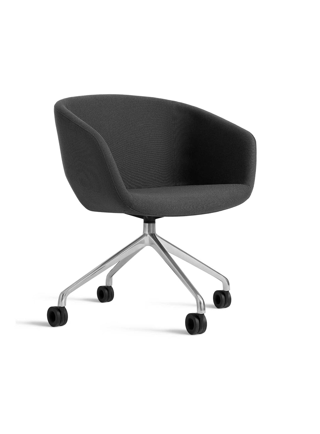 Optez pour la chaise de bureau Blu Dot Host, pensée pour un confort durable. panda