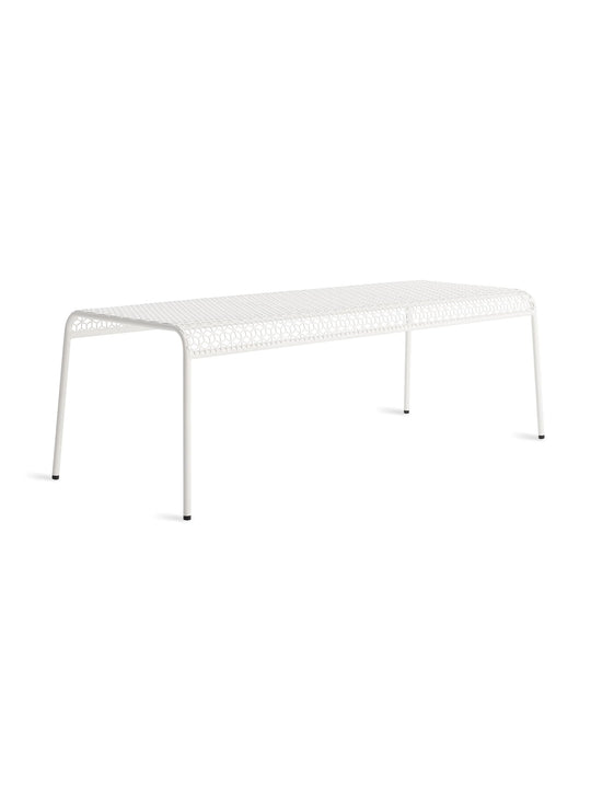 Banc Hot Mesh Blu Dot : banc design outdoor, léger et graphique. blanc