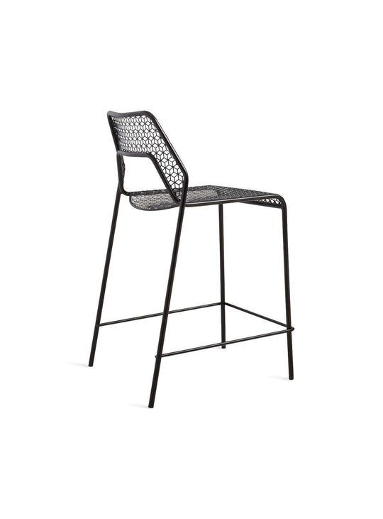 Tabouret de comptoir Hot Mesh de Blu Dot : idéal pour intérieur et terrasse. Noir.