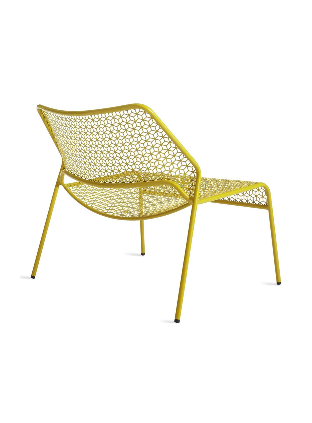 Chaise lounge Hot Mesh de Blu Dot : jeu d’ombres subtil et confort optimal. jaune.