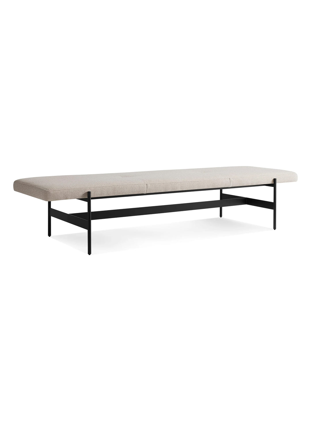 Banc Jumbo Blu Dot : banc contemporain, acier et assise confortable. maharam mantle in future