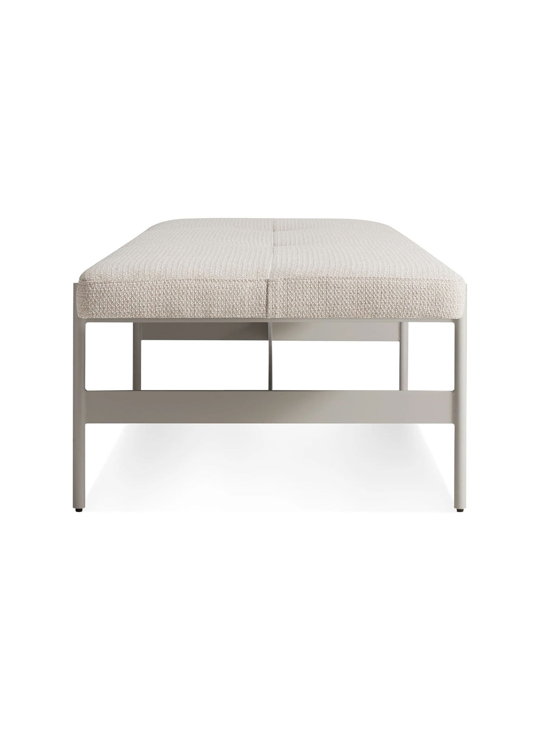 Banc Jumbo Blu Dot : banc design, cuir pleine fleur ou tissu Maharam. maharam mantle in future