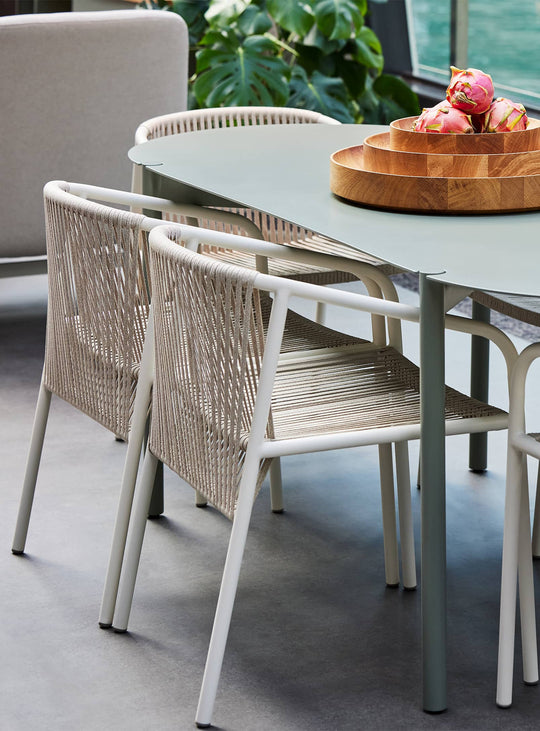 Chaise Lookout Blu Dot : chaise design, corde tressée et structure acier. blanc