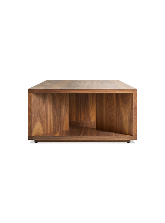 Table basse Low Space Blu Dot : rangement discret et esthétique minimaliste moderne. noyer