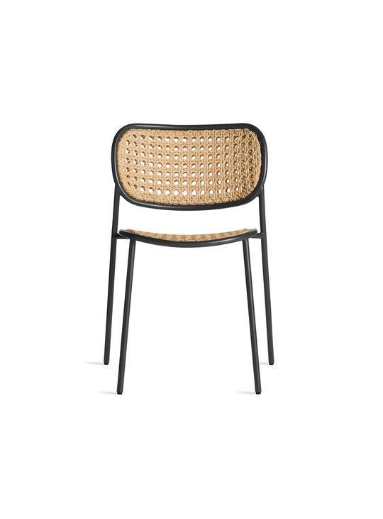 Chaise Made You Look Blu Dot, chaise extérieure moderne au style chaleureux. oblivion