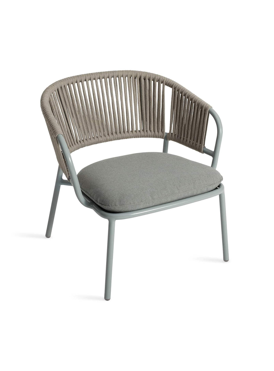 Fauteuil Mate Blu Dot, design extérieur contemporain et matériaux résistants. toohey breezy blue