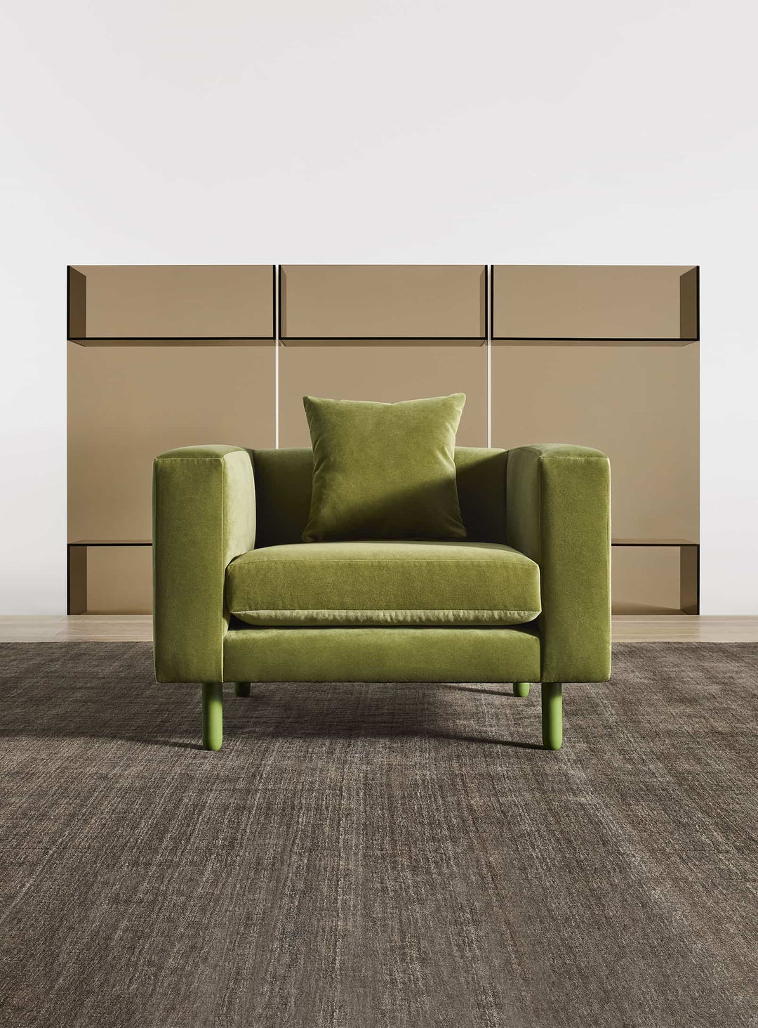 Le fauteuil Blu Dot Mono séduit par son design épuré et son confort accueillant. vert