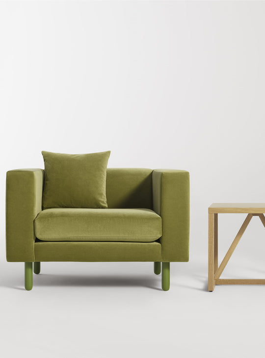 Fauteuil Blu Dot Mono, une assise élégante pour des moments de détente stylés. vert