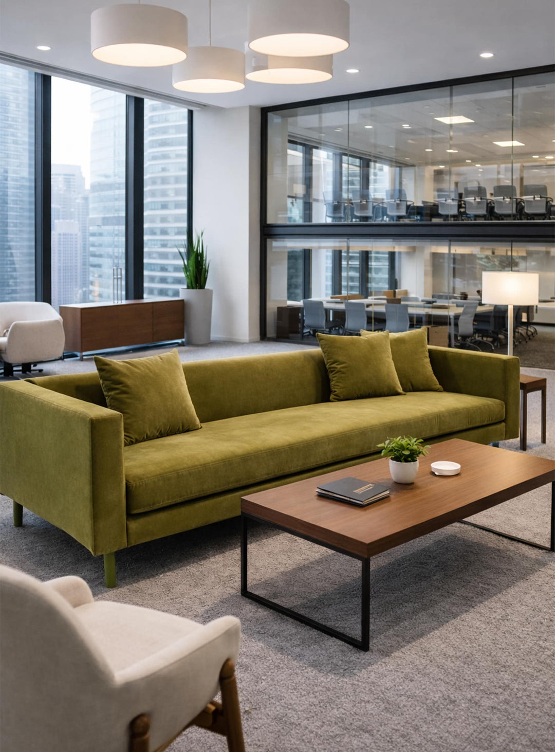 Sofa Blu Dot Mono, parfait pour un intérieur lumineux et au style minimaliste. vert