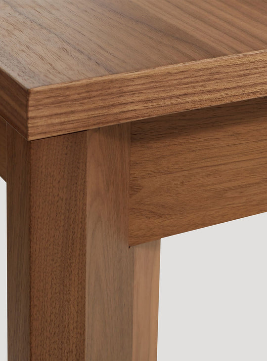 Blu Dot Moreover : table extensible, parfaite pour les repas conviviaux. noyer.