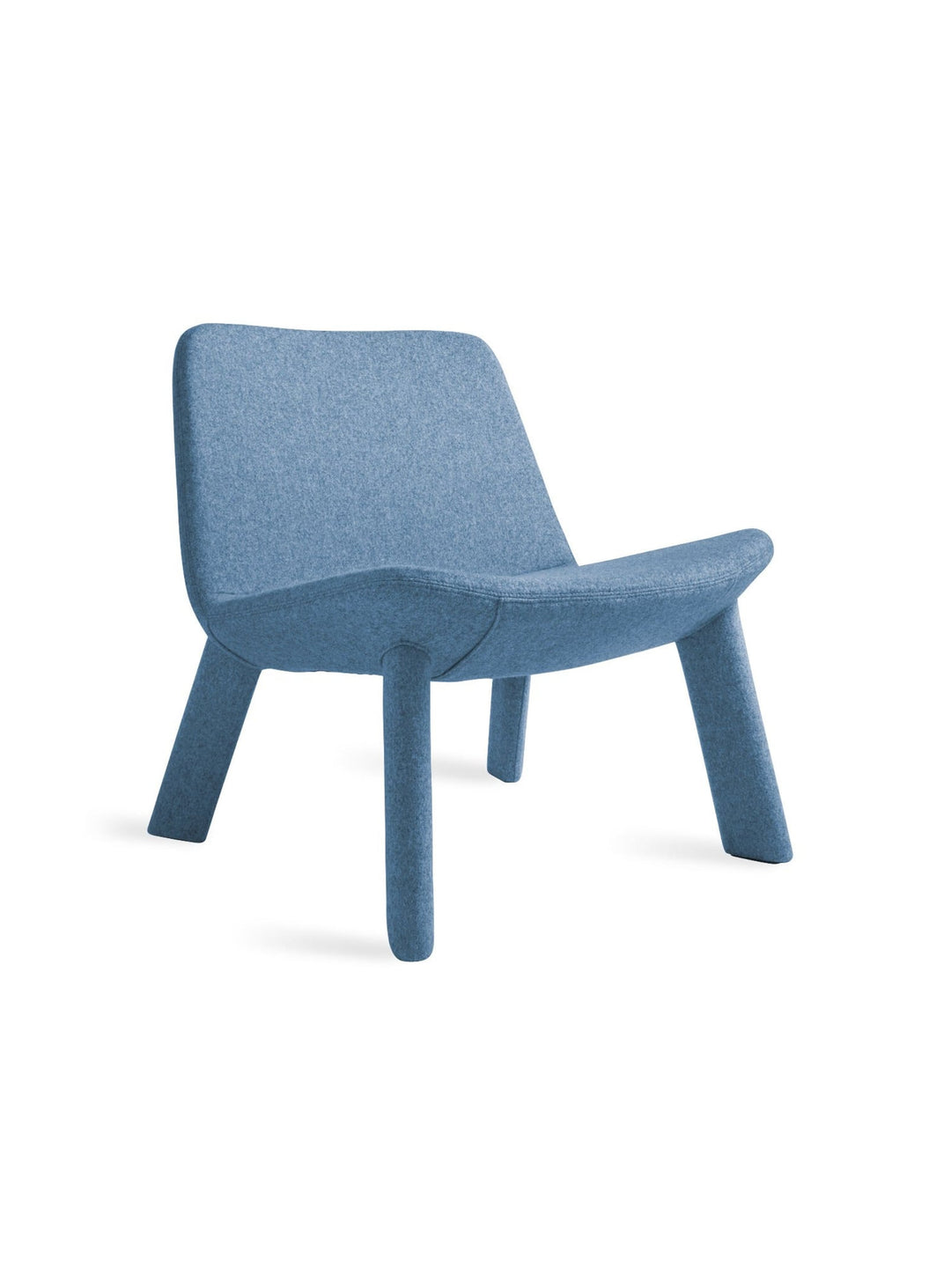 Chaise lounge design Neat de Blu Dot, douceur et élégance moderne. bleu.