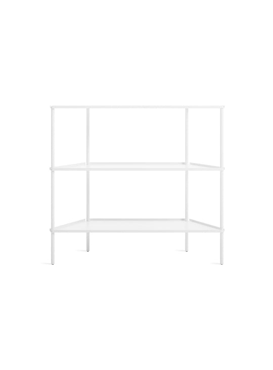 Bibliothèque Not for Nothing de Blu Dot, lignes épurées et structure durable. blanc