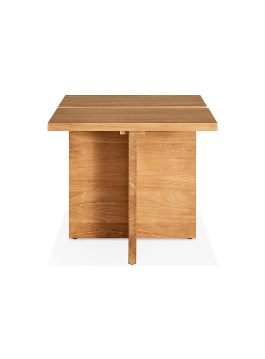 Table d’appoint NowThen de Blu Dot teck naturel résistant extérieur.
