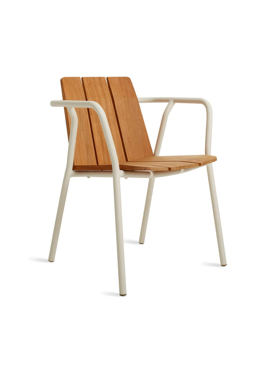 Chaise Offline de Blu Dot design moderne pour intérieur et extérieur. blanc