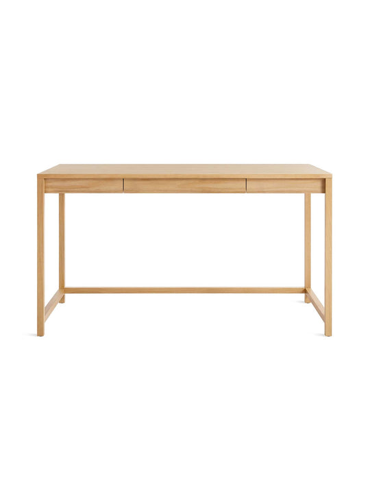 Blu Dot Open Plan : bureau en bois clair ou noyer pour un espace élégant. Chêne blanc.