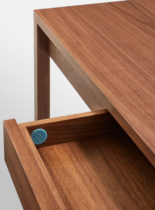 Blu Dot Open Plan : bureau moderne et chaleureux pour salon, chambre ou bureau. Noyer.