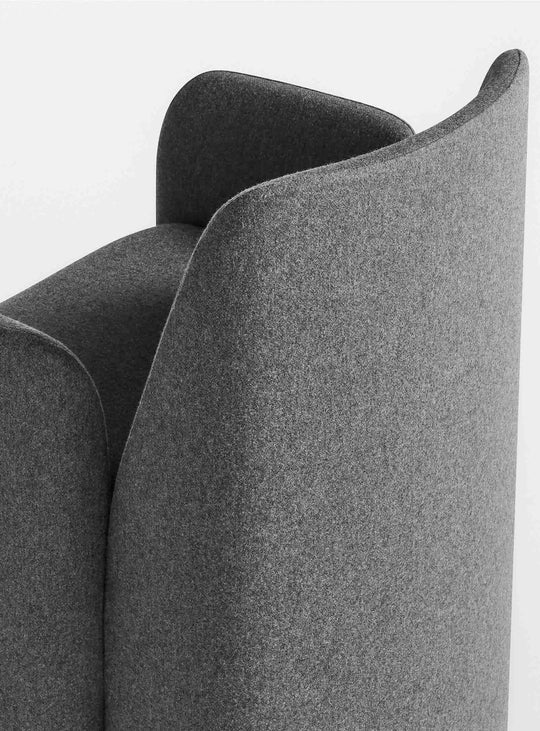 Chaise Blu Dot Parentheses : une chaise contemporaine aux courbes généreuses. gabro grey