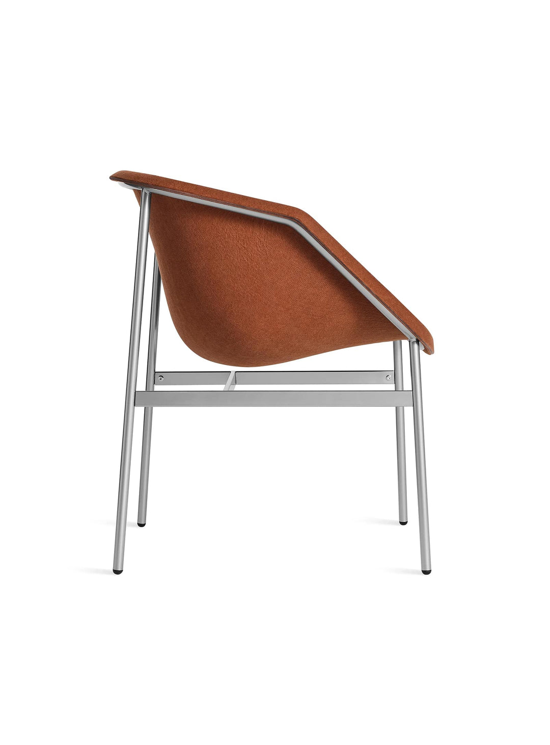 Chaise Past Life Blu Dot, design sculptural avec coque feutrée chaleureuse. cuivre