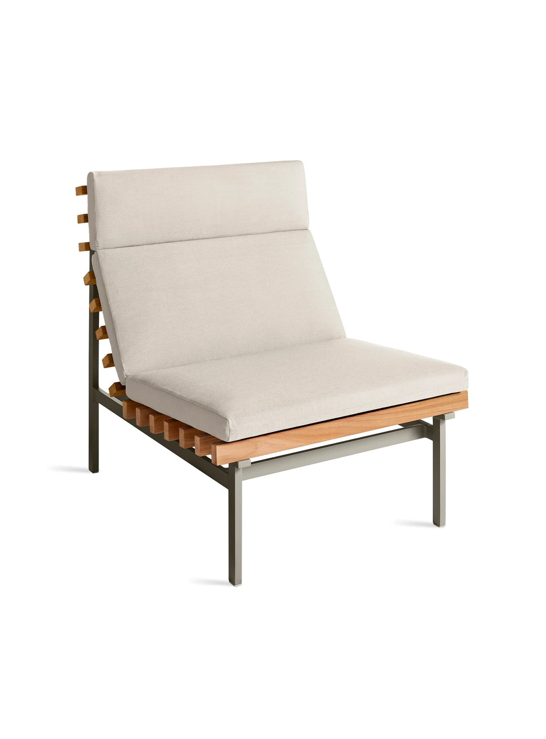 Chaise lounge Perch de Blu Dot coussins Sunbrella® résistants UV. Sunbrella linen