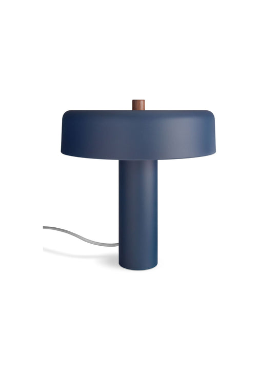 Lampe Blu Dot Punk : alliance parfaite de style, confort et lumière. Bleu marine.