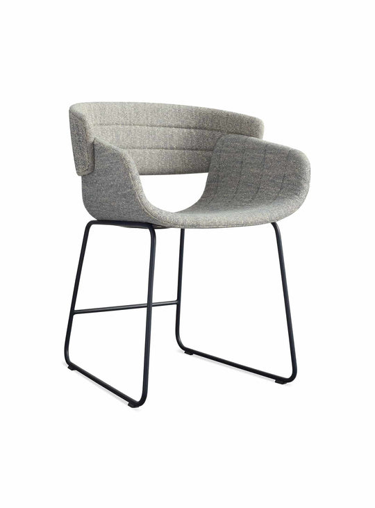 Chaise Racer Blu Dot : chaise design, style contemporain et piètement acier. tait marine