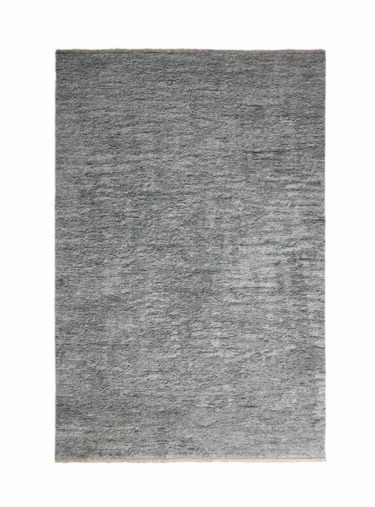 Tapis Blu Dot Shadow : design moderne et confort artisanal. charbon