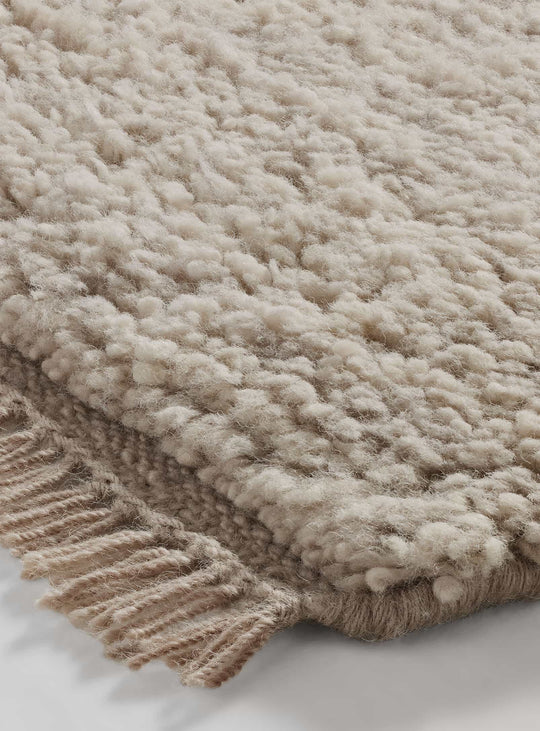 Blu Dot Shadow : tapis en laine douce, chic et durable.vison