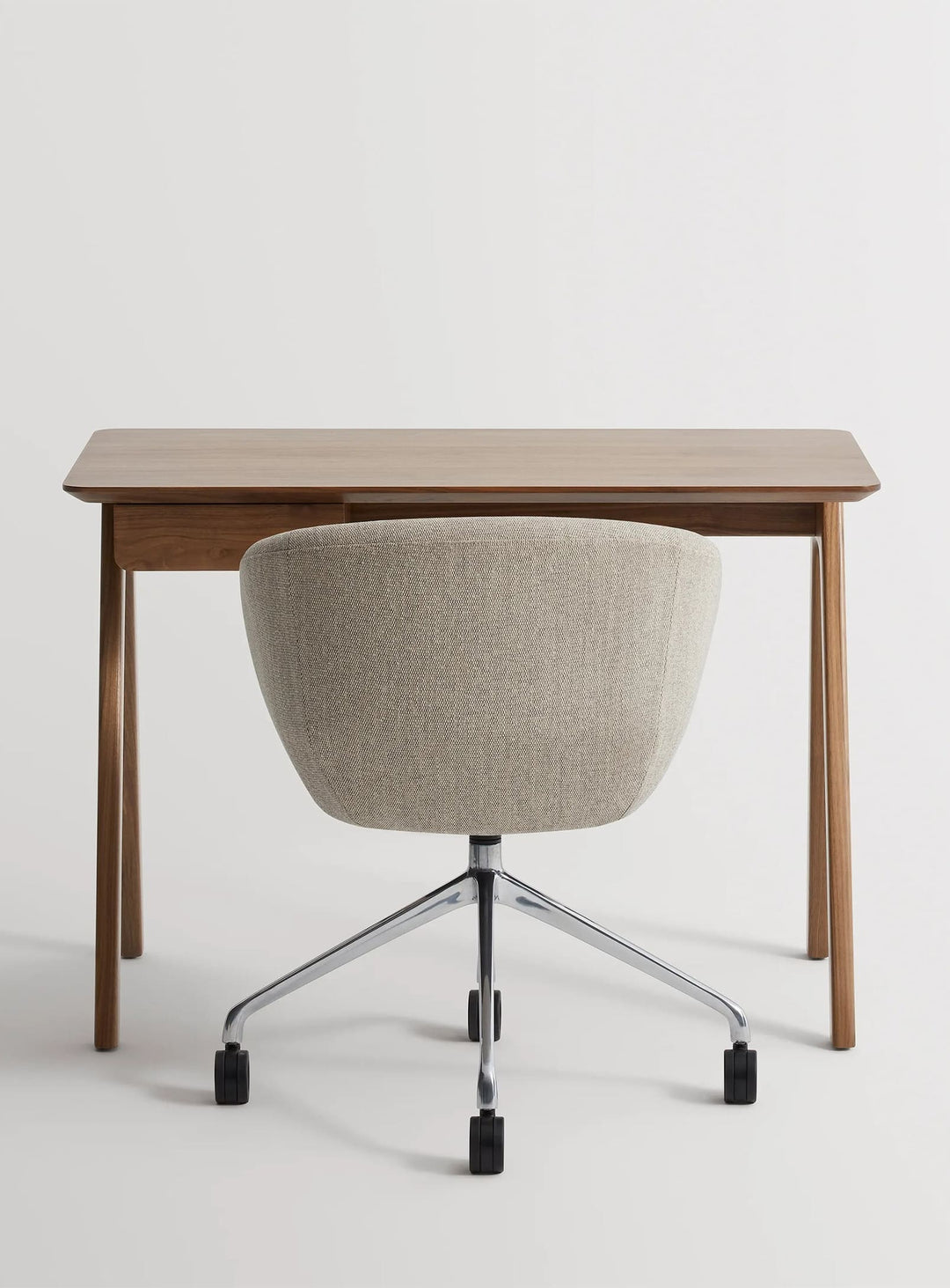 Blu Dot Stash : bureau en bois parfait pour travailler ou étudier. Noyer.