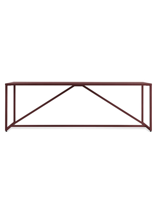 Table Strut de Blu Dot : élégance simple et caractère affirmé. rouge.