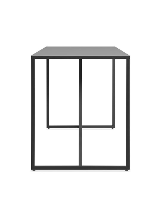 Table haute Strut Blu Dot : table design industrielle, bois et métal résistants. ardoise