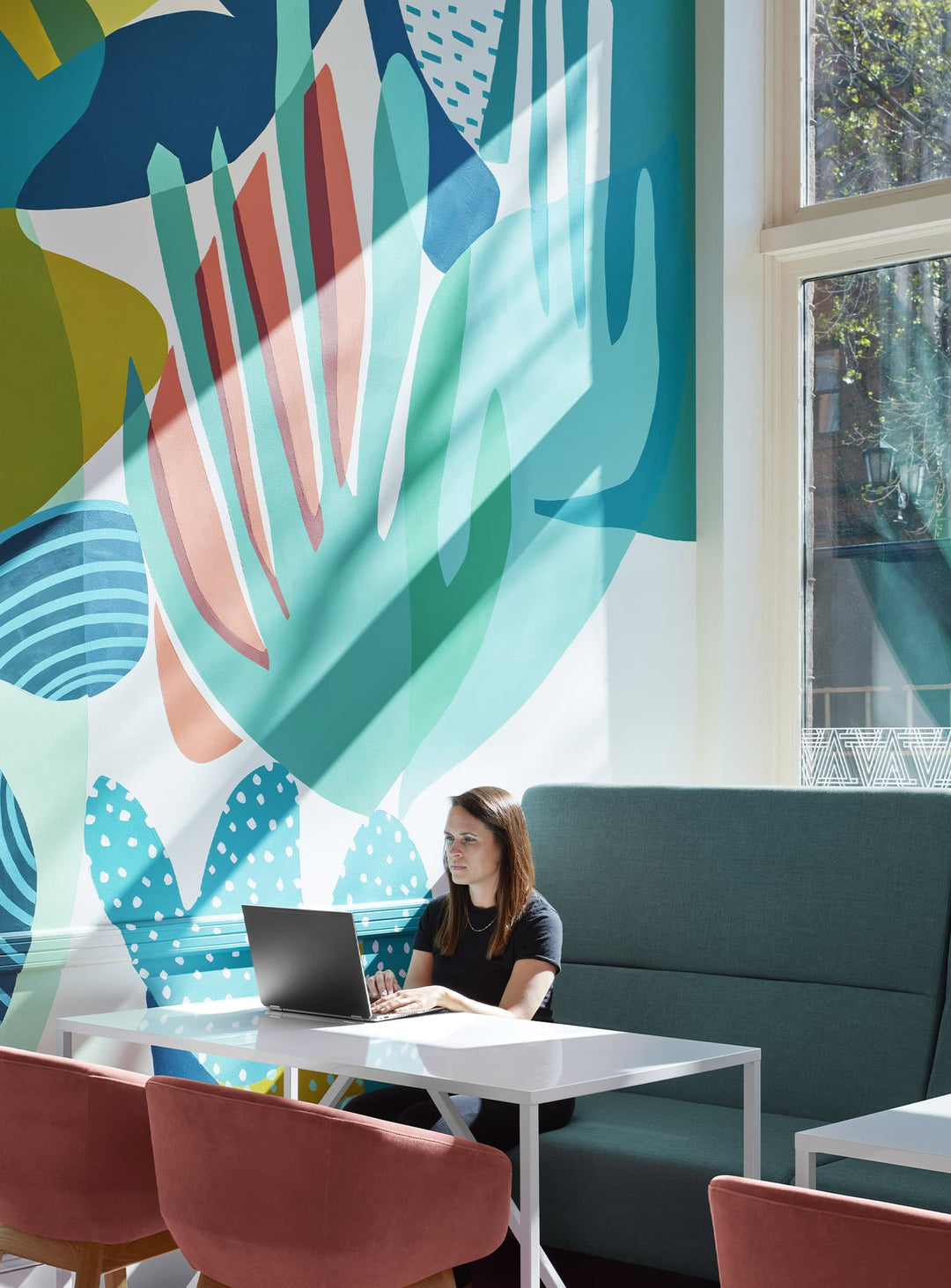 Table design Strut Blu Dot : style audacieux et finesse contemporaine. blanc.