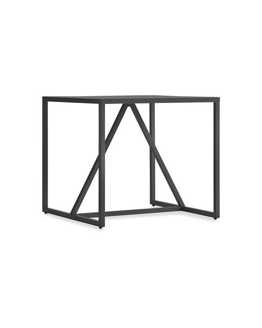 Table d'appoint Strut Blu Dot avec plateau en bois et structure métallique robuste.