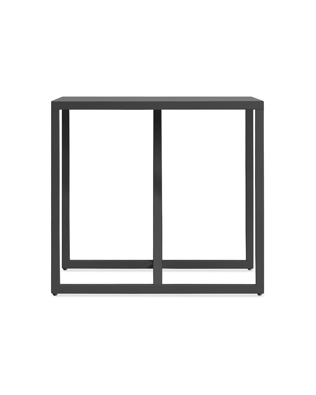 Table d'appoint Strut Blu Dot, l'équilibre parfait entre métal industriel et bois chaleureux.