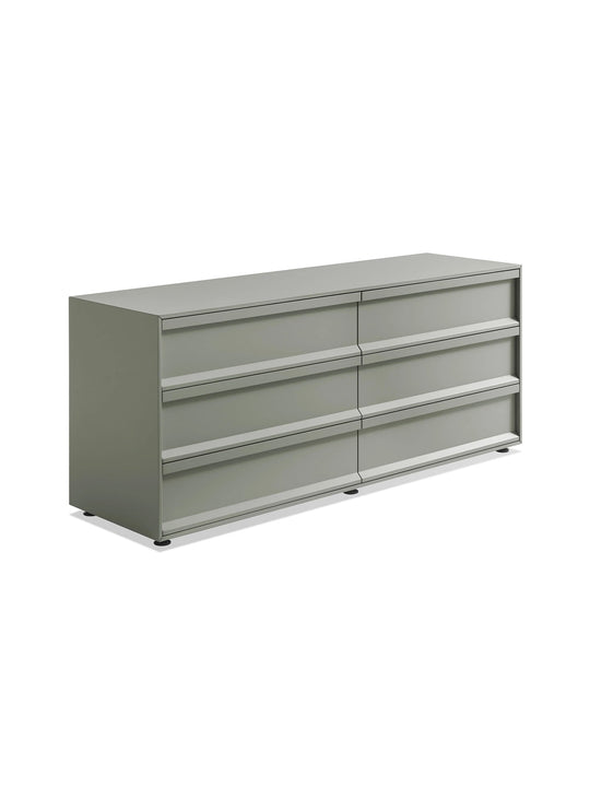 Commode Superchoice de Blu Dot à 6 tiroirs profonds avec finition mate et lignes minimalistes. putty