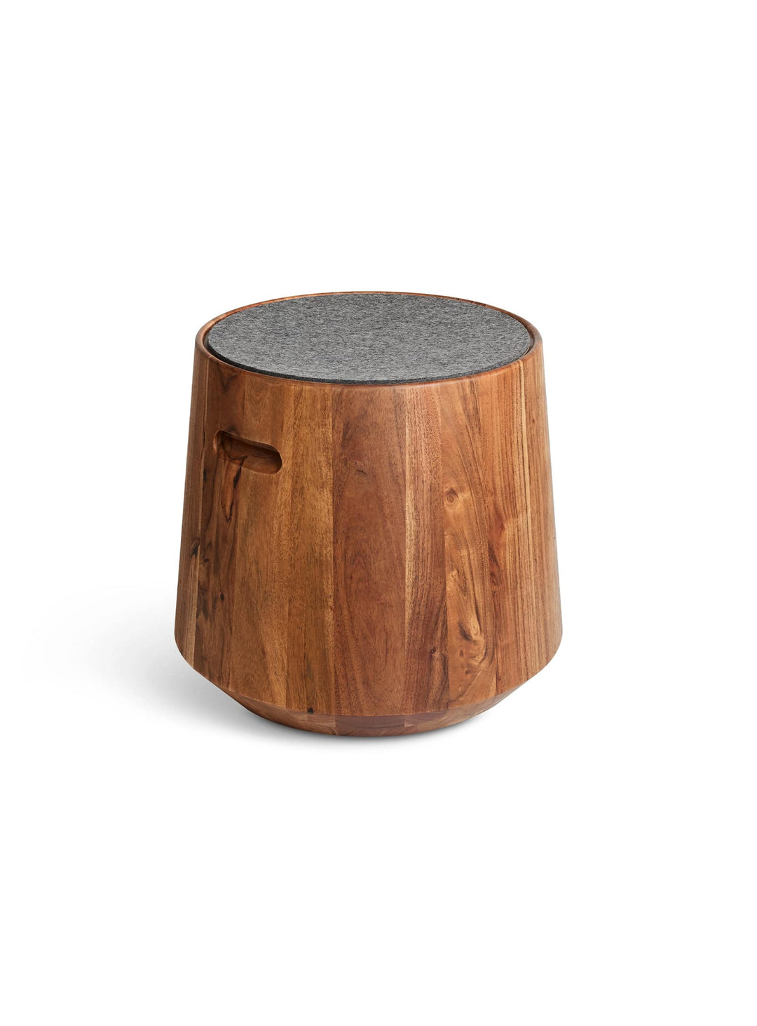 Tabouret Turn Blu Dot : un design fonctionnel aux poignées intégrées pratiques. graphite