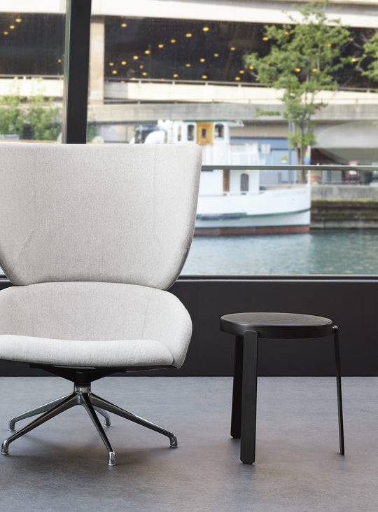 Tabouret Unit Blu Dot : tabouret en bois et acier contemporain. oblivion