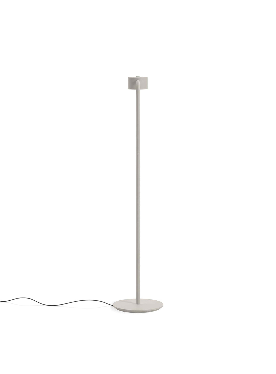 Blu Dot Verge : lampe sur pied avec trois niveaux d’intensité.