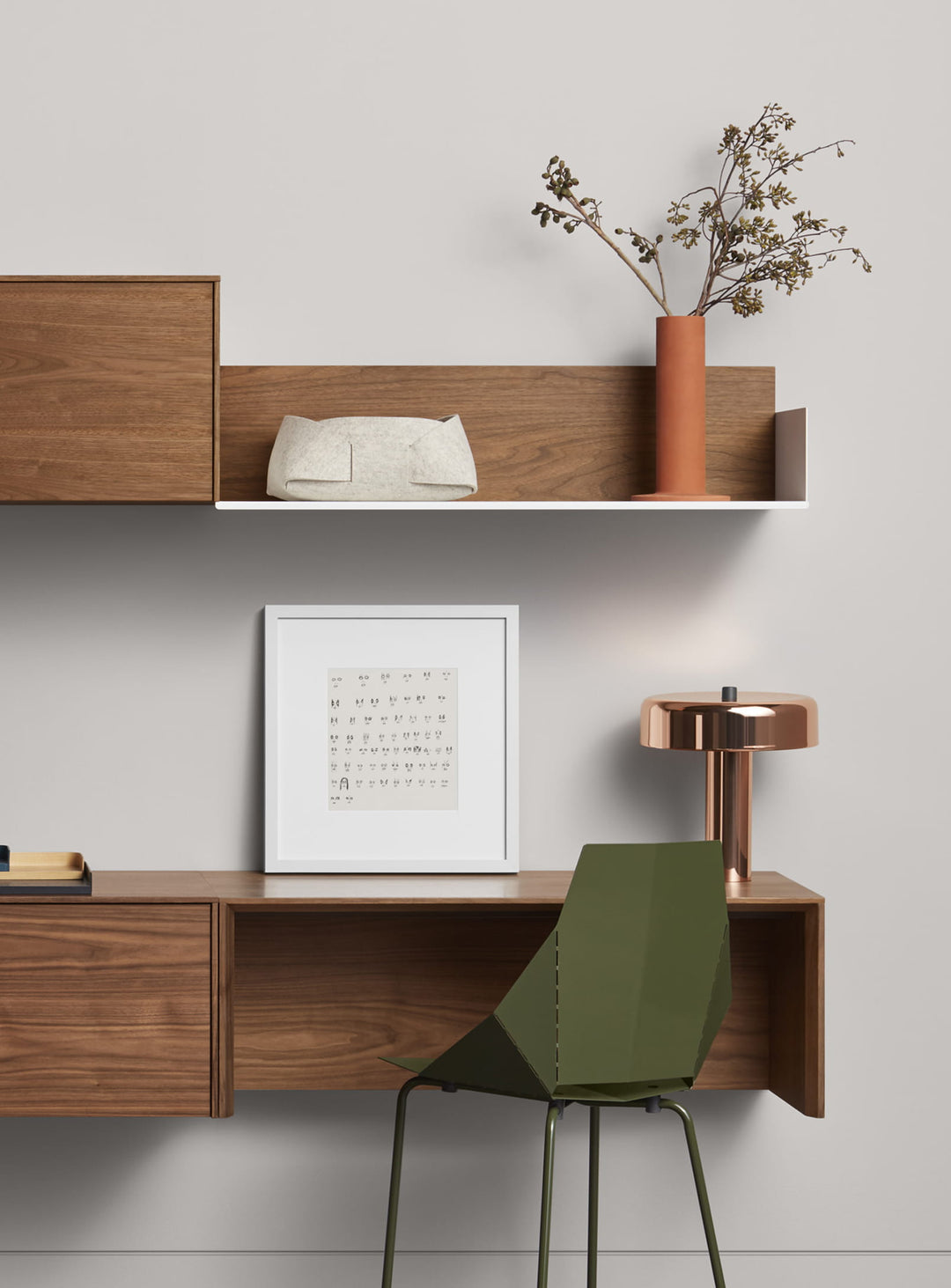 Étagère Blu Dot Wonder Wall 2.0 : une étagère design à associer aux modules Wonder Wall. noyer