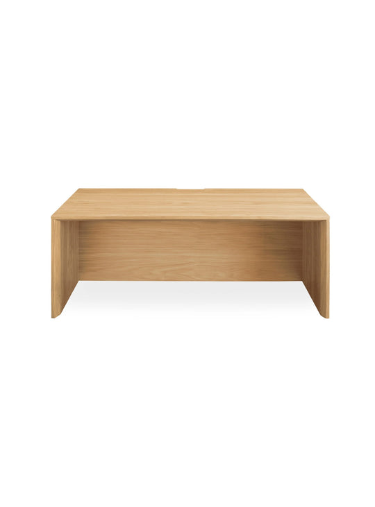 Le bureau Blu Dot Wonder Wall 2.0 optimise les petits espaces avec style. chene blanc