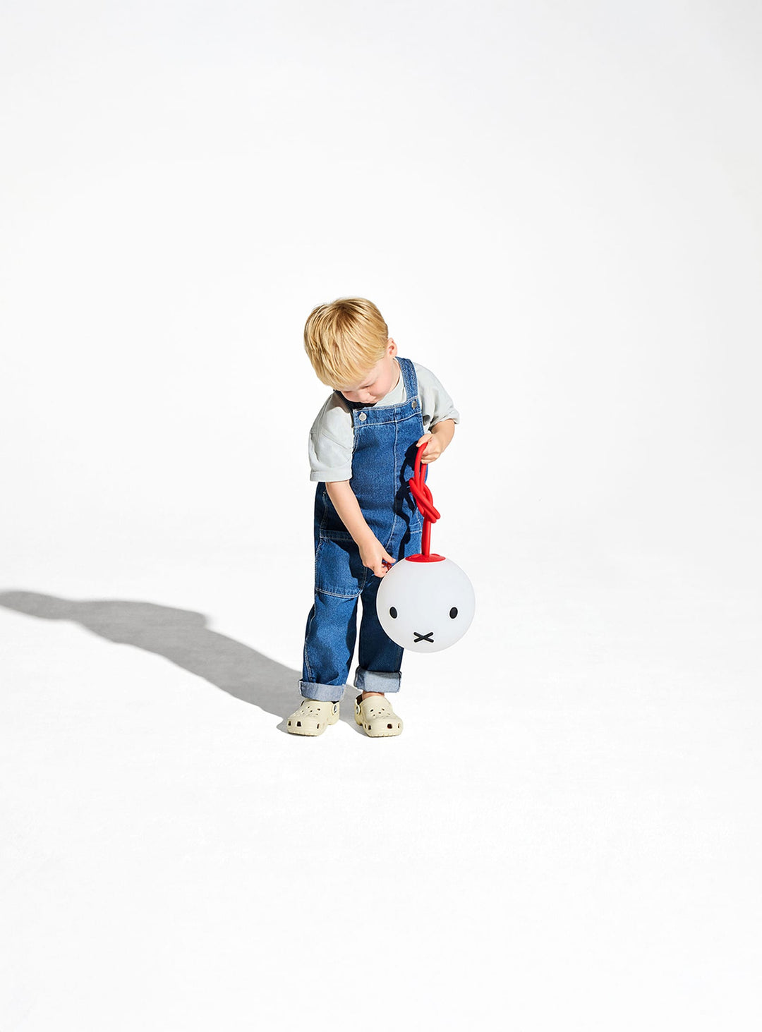 Lampe Bolleke x Miffy design et attachante, parfaite pour une ambiance cosy.