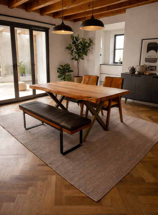 Banc Brooklyn : banc design mêlant cuir, métal et bois pour un intérieur authentique et raffiné.