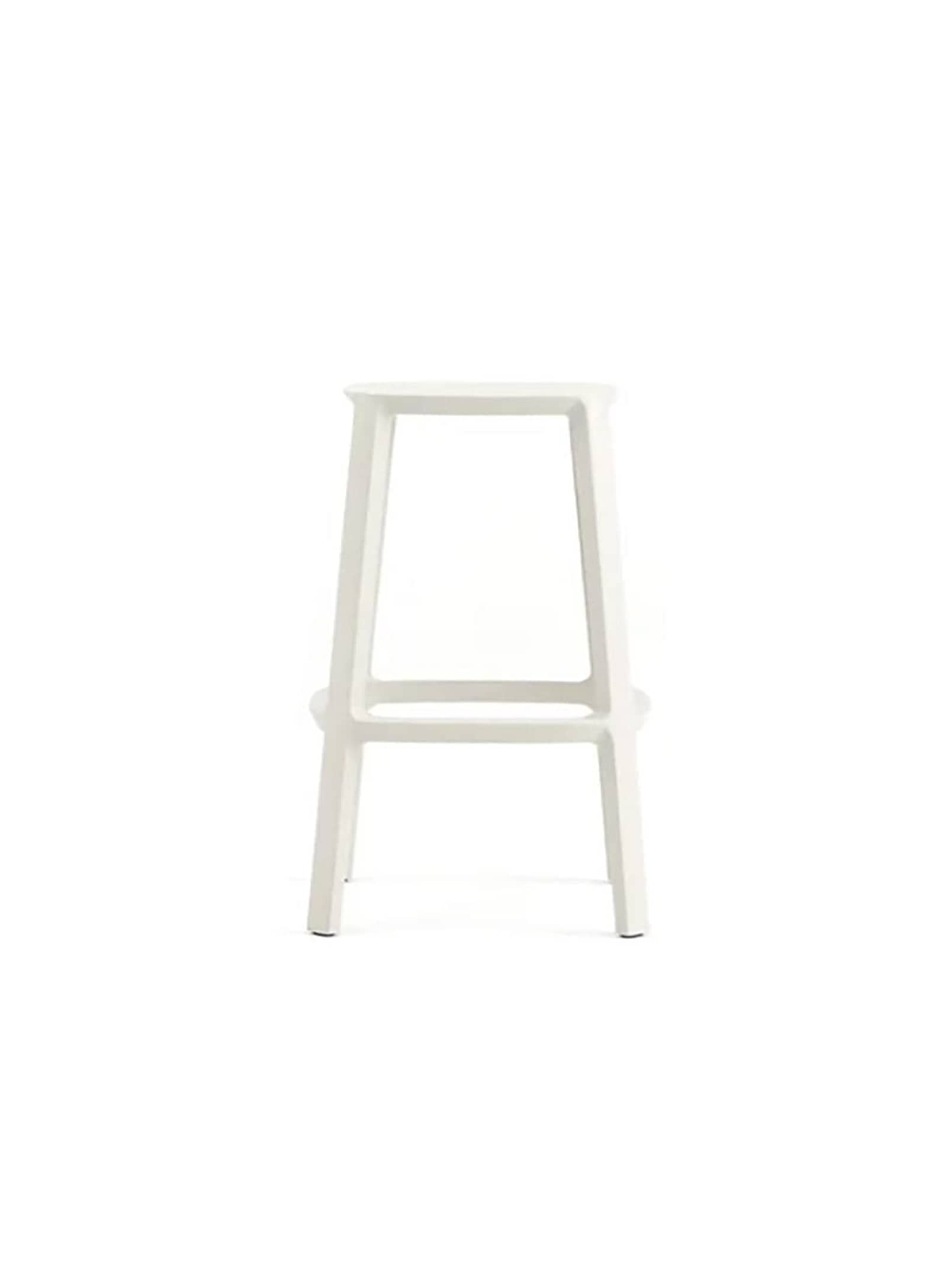 Cadrea, polypropylene counter stools by TOOU – Nüspace