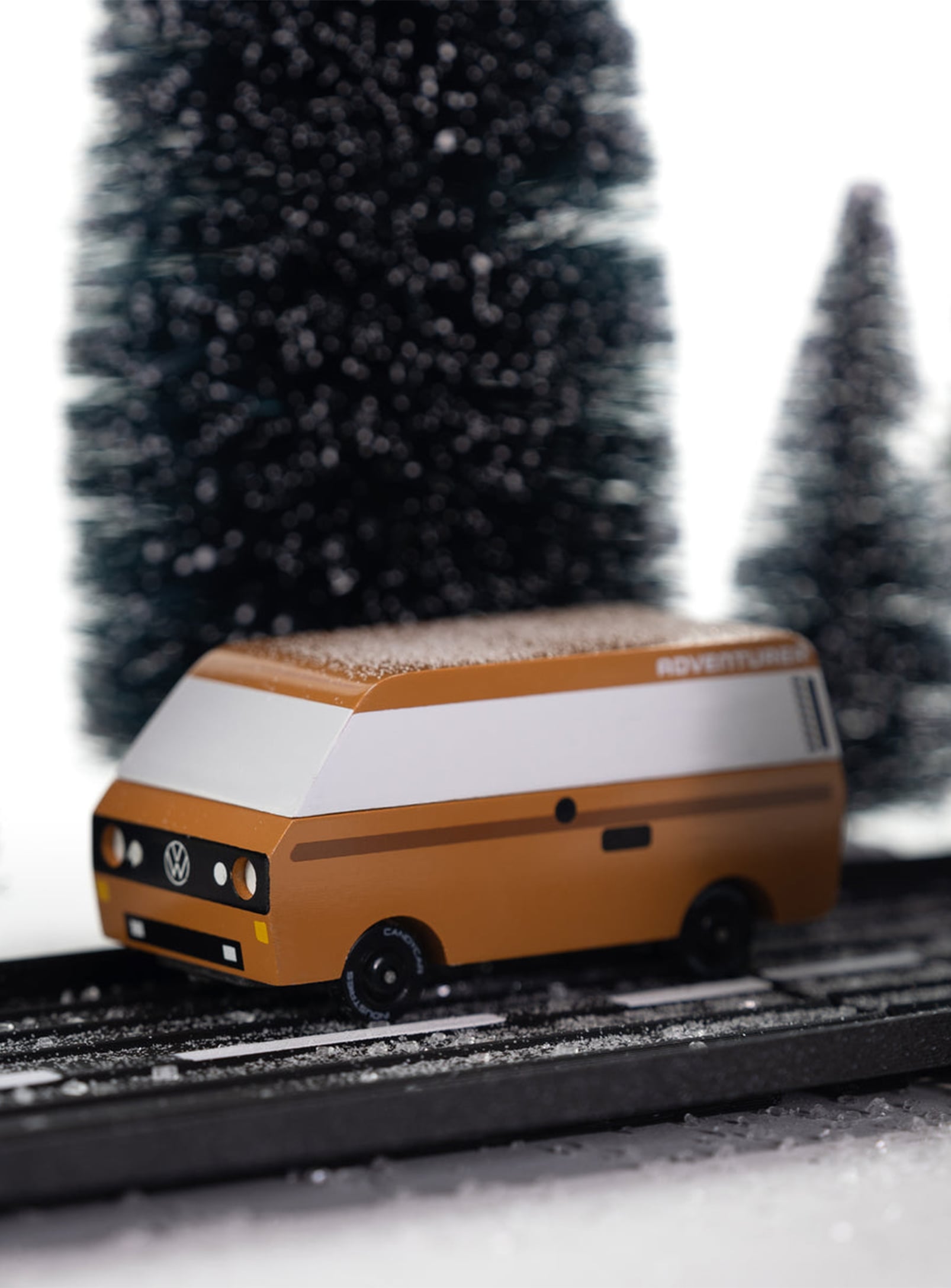 Candyvan: Wooden Toy Car - Candylab – Nüspace