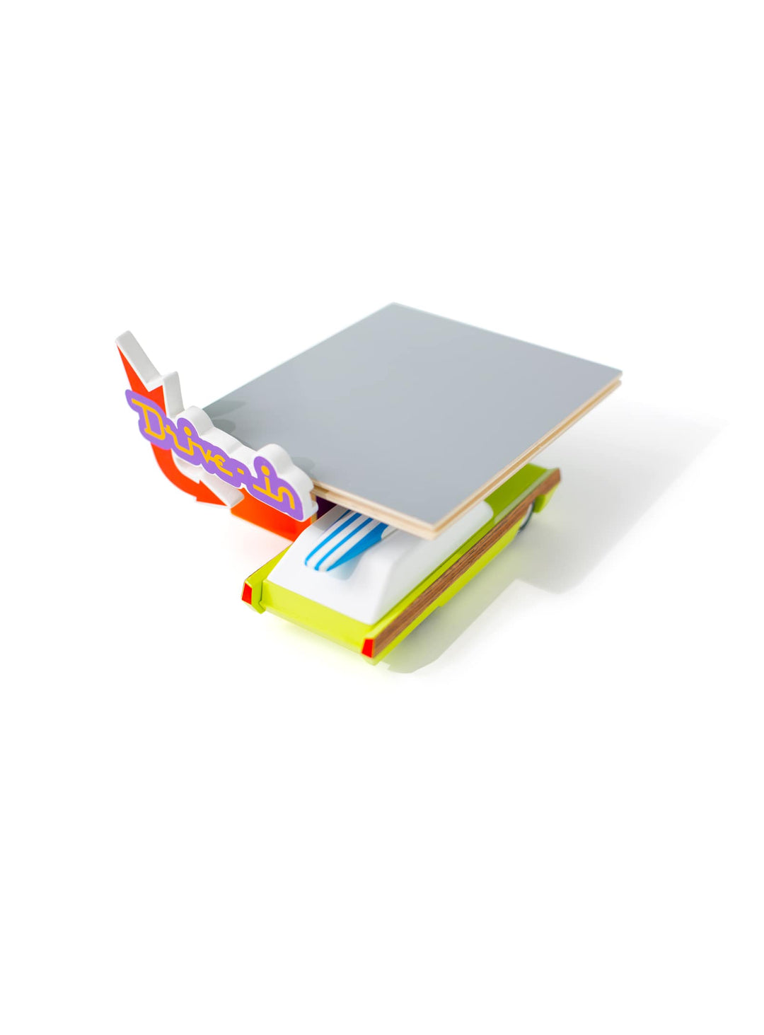 Drive-in Candylab, accessoire vintage parfait pour recréer l’ambiance néons rétro.