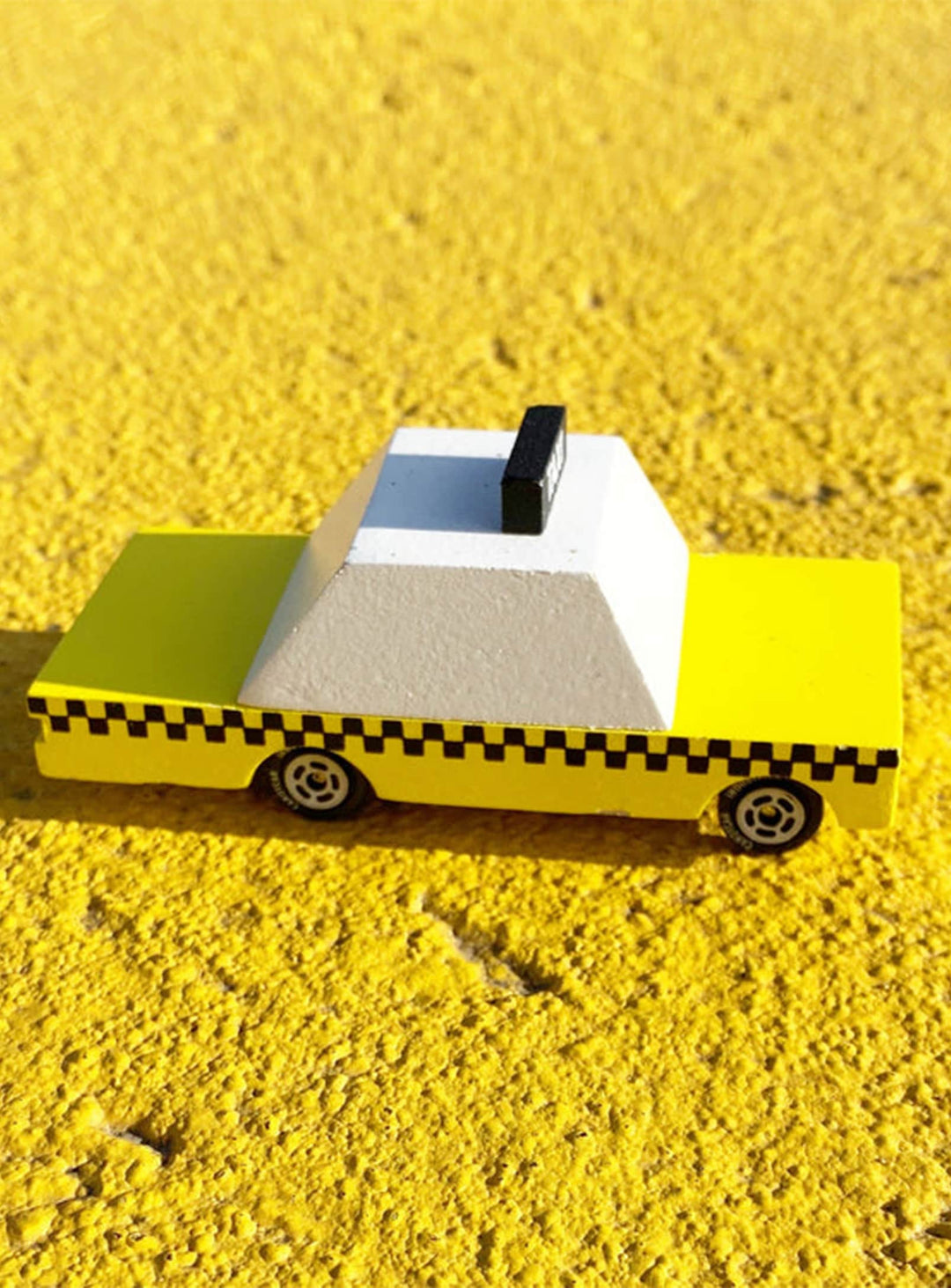 Taxi New York Candylab, miniature parfaite pour explorer la ville qui ne dort jamais.