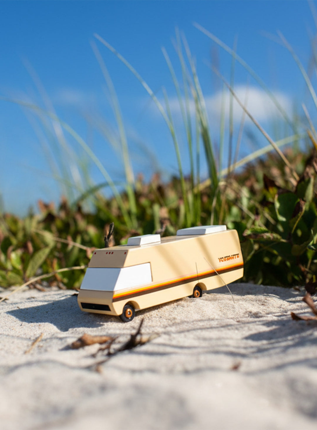 Yosemite Candylab, camping-car en bois inspiré des paysages du parc national.