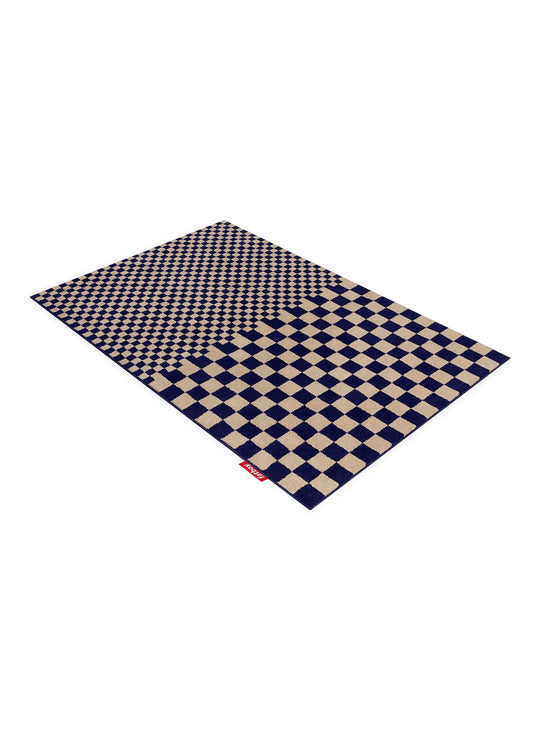 Tapis d’intérieur Fatboy Square Affair : blocs graphiques élégants et confort durable au quotidien.