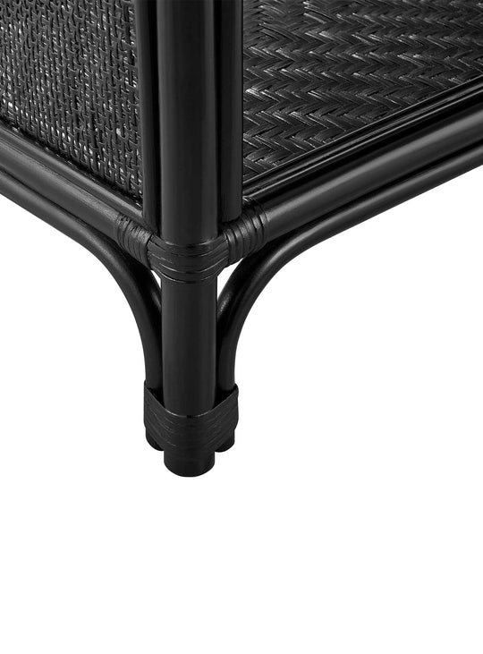 Bibliothèque Celeste : lignes douces, rotin naturel et esprit moderne. Noir.